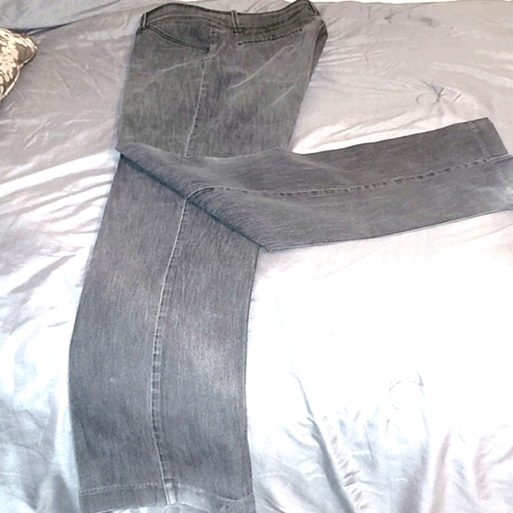 LEE DENIM LOOSE FIT JUST BELOW WAIST VINTAGE Straight Leg Gray Distressed 14M